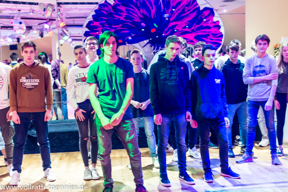 2020 01 25 Come together party 2200